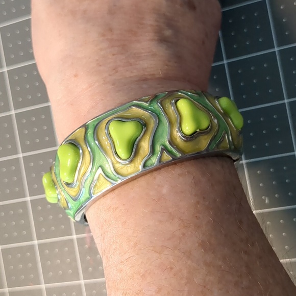 Funky Clamper Bracelet - Picture 1 of 7